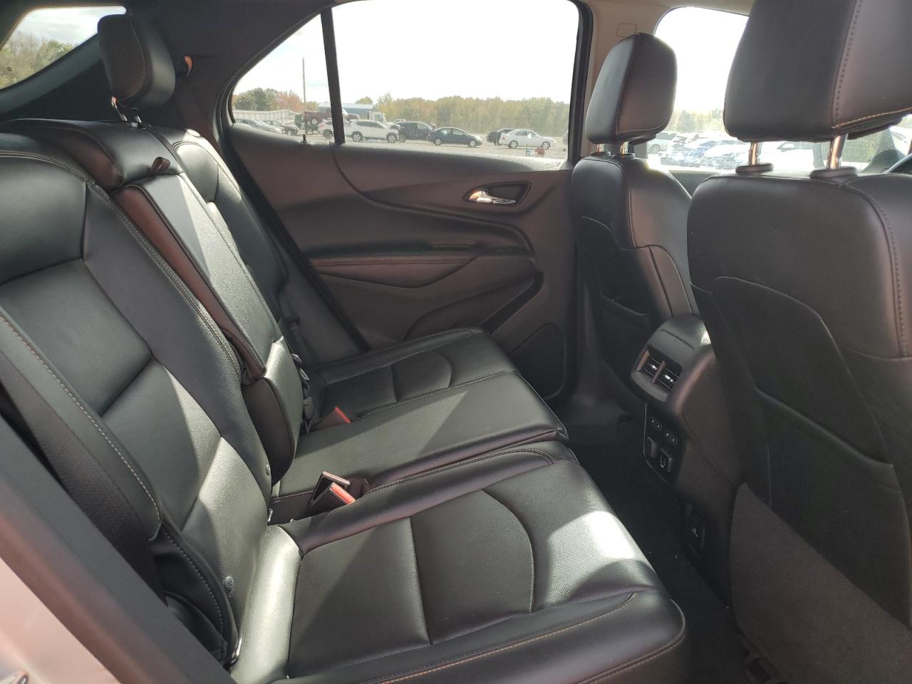 2018 Chevrolet Equinox - Image 11