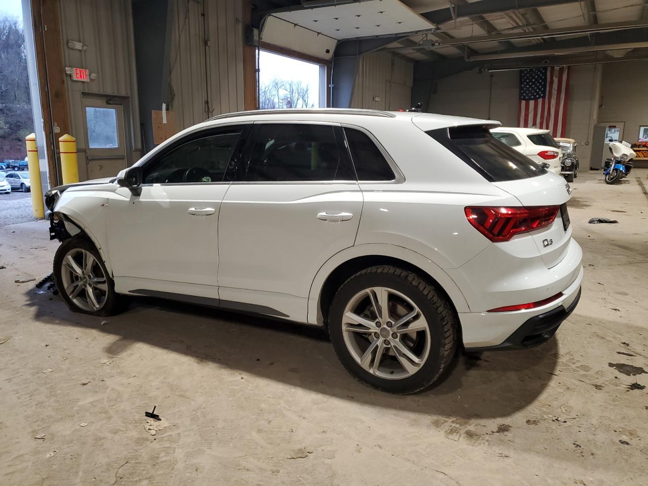 VIN WA1EECF30K1064220 2019 AUDI Q3 no.2