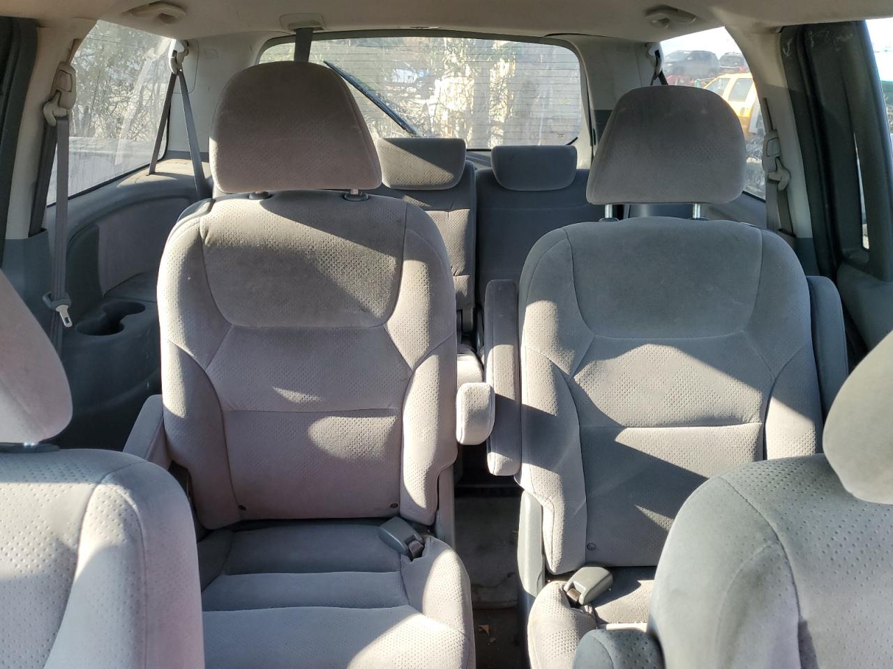 2007 Honda Odyssey - Image 10