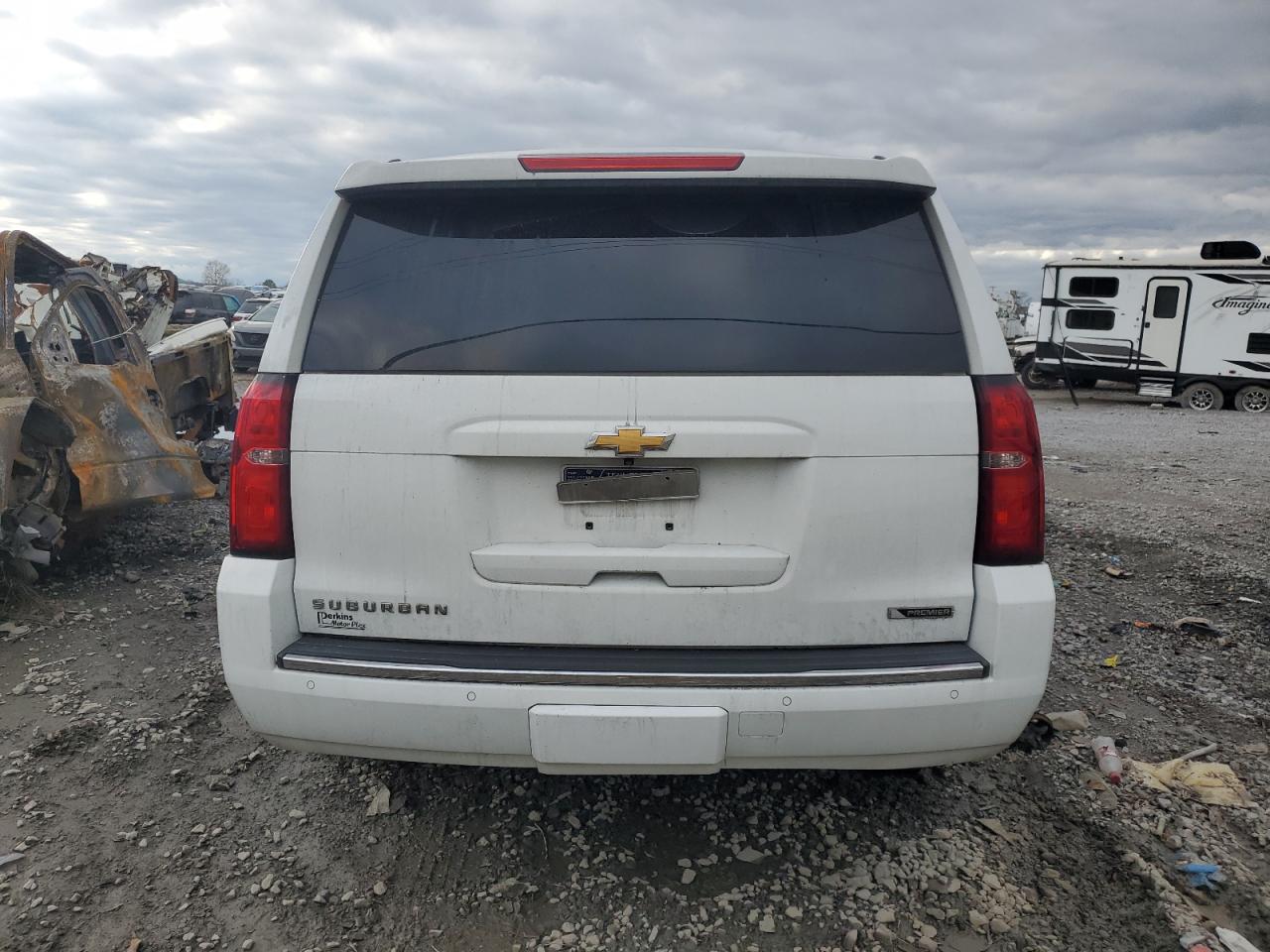 2017 Chevrolet Suburban K1500 Premier VIN: 1GNSKJKC8HR213650 Lot: 44600675