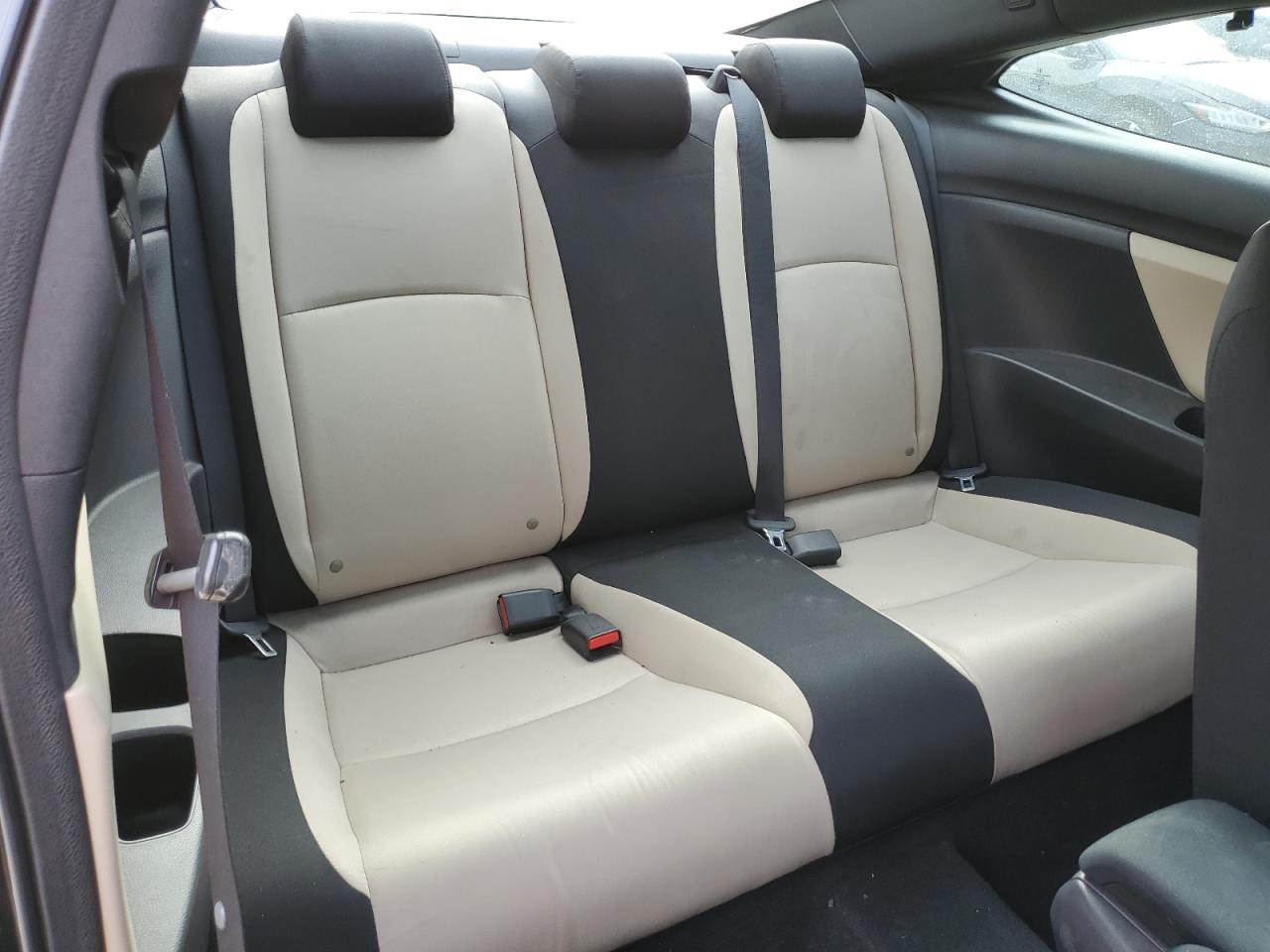 2016 Honda Civic - Image 10