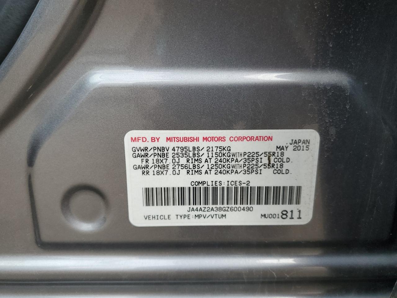 2016 Mitsubishi Outlander - Image 14