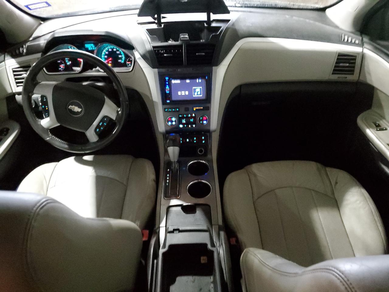 2011 Chevrolet Traverse - Image 8