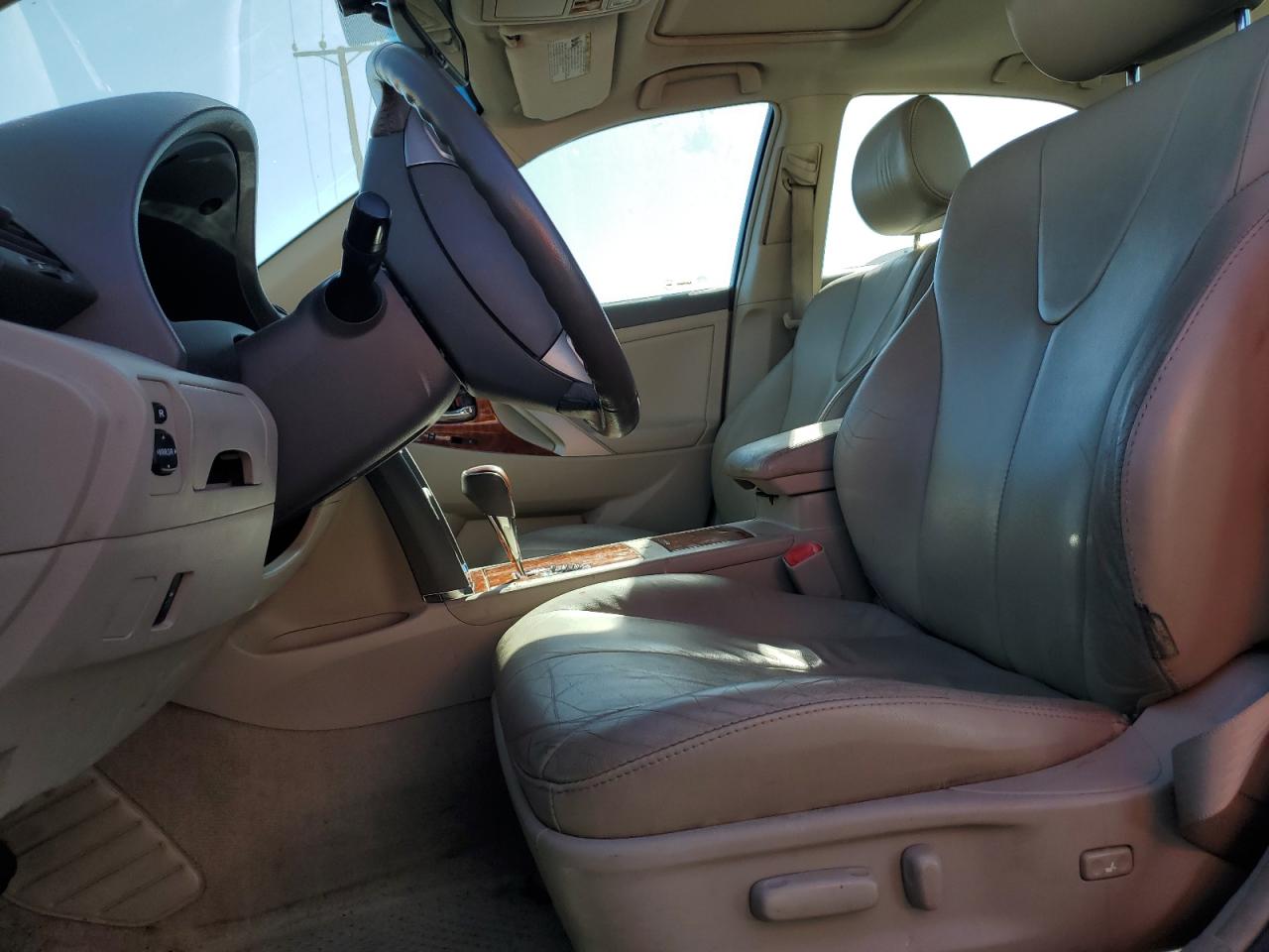 2010 Toyota Camry - Image 7