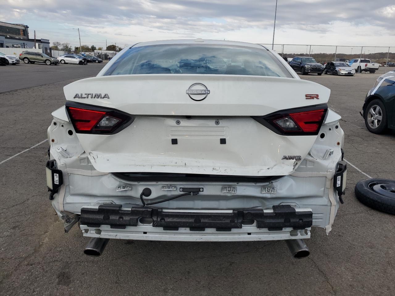 2024 Nissan Altima - Image 6
