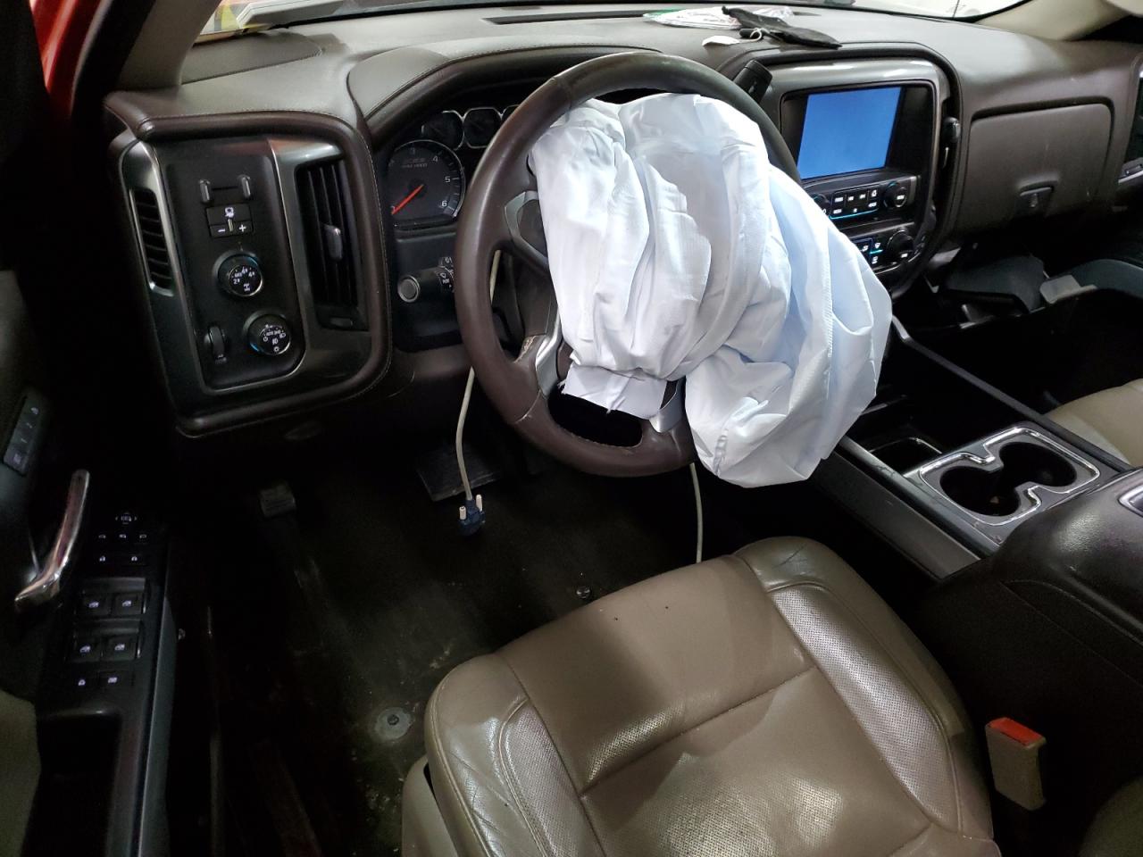 2015 Chevrolet Silverado - Image 8