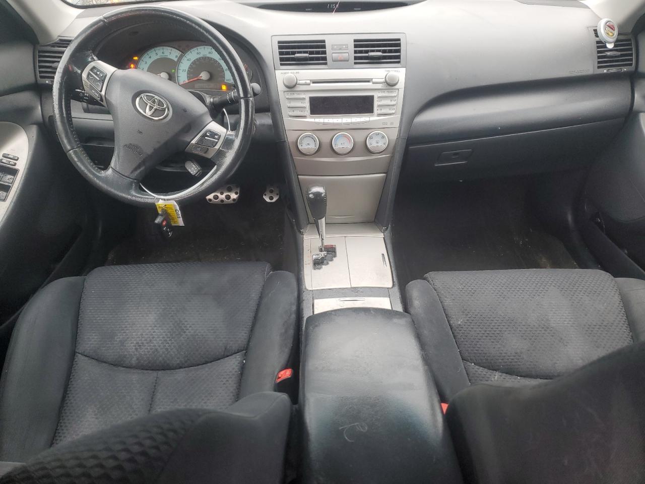 2011 Toyota Camry - Image 8