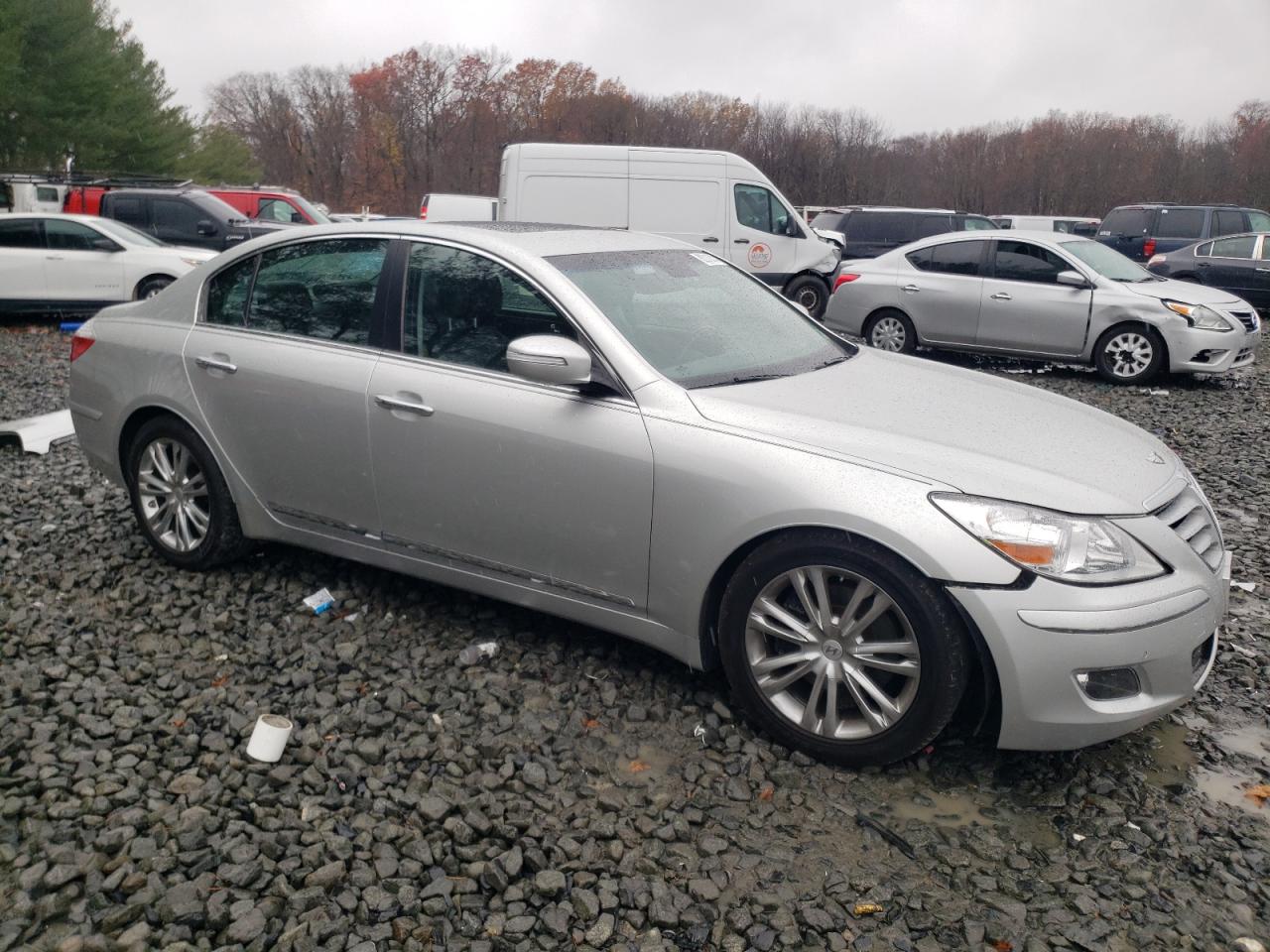 2010 Hyundai Genesis - Image 4