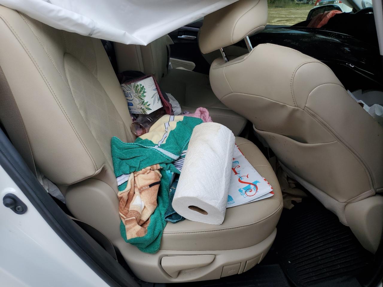 2021 Toyota Highlander - Image 11