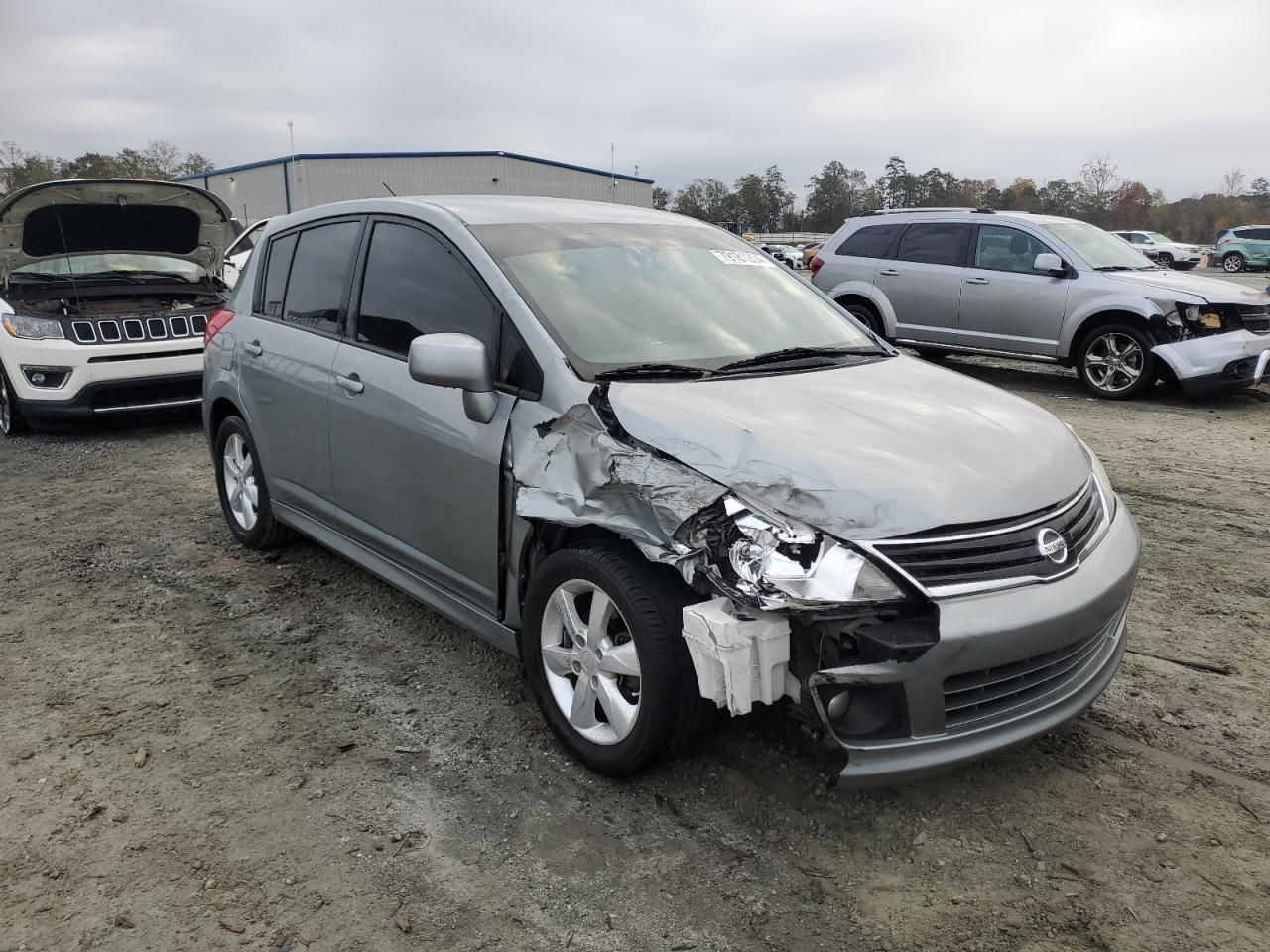 2010 Nissan Versa - Image 4