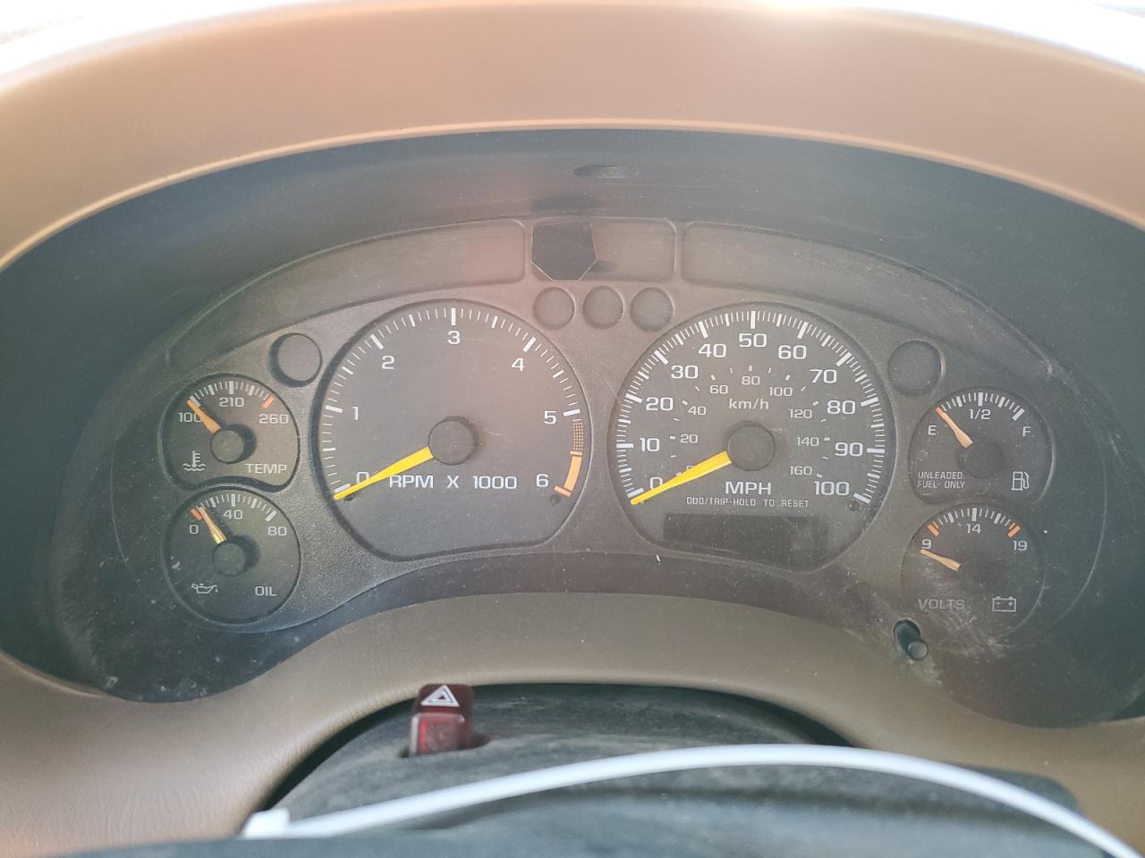 1998 GMC Jimmy VIN: 1GKDT13W5W2523661 Lot: 80123064