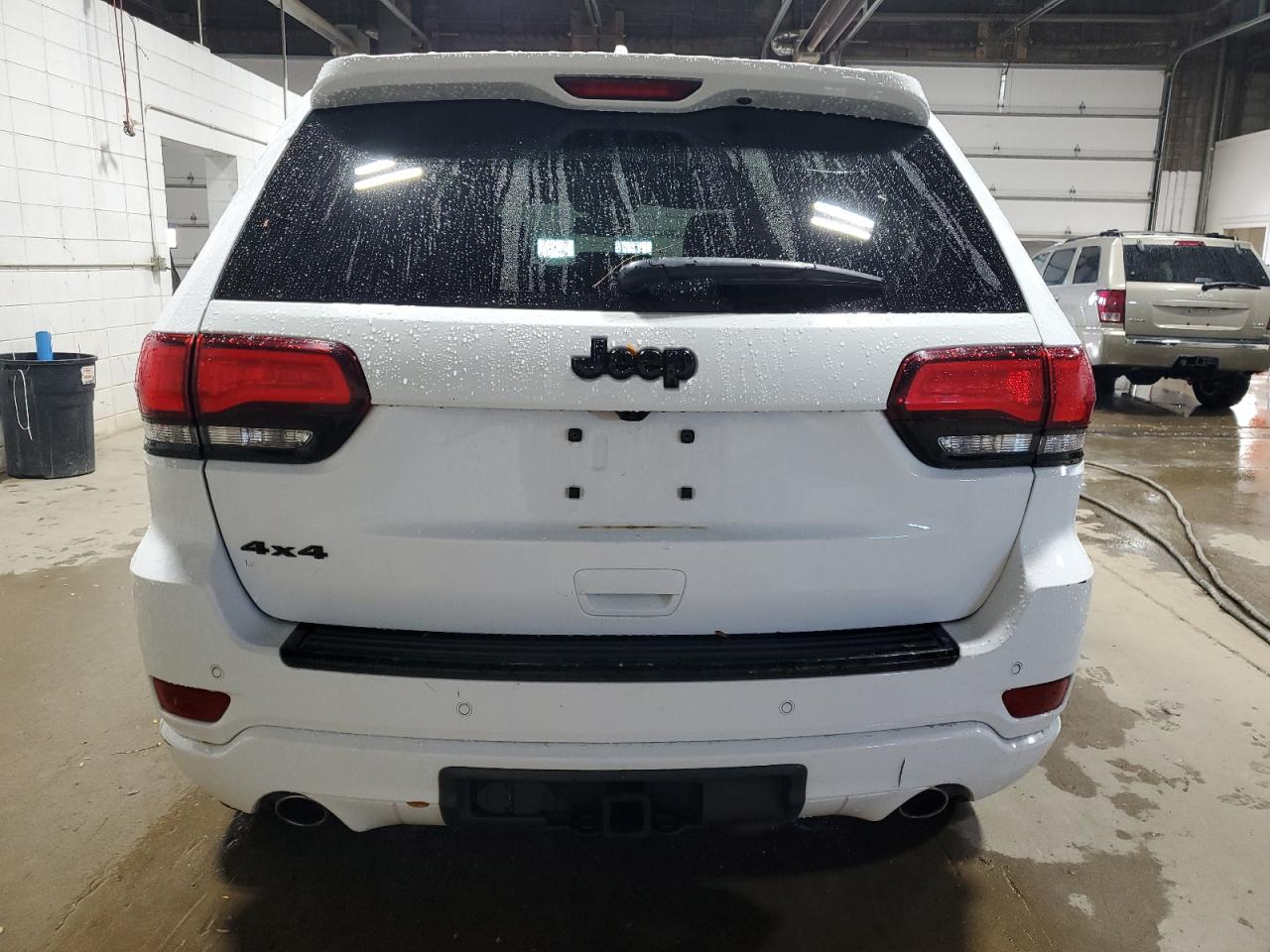 2015 Jeep Grand Cherokee Laredo VIN: 1C4RJFAGXFC852852 Lot: 78572534