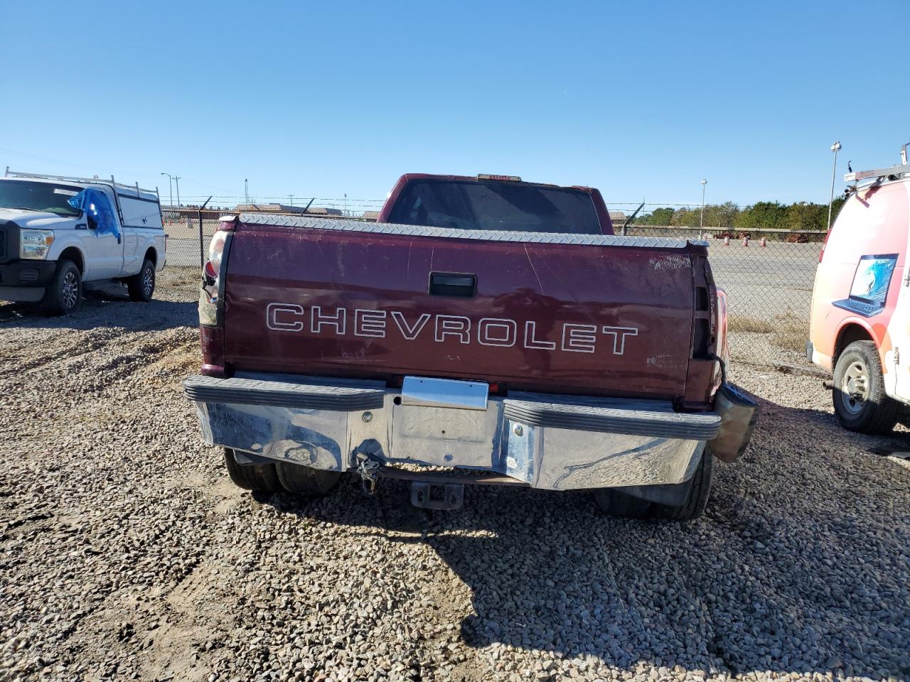 2000 Chevrolet GMT-400 - Image 6