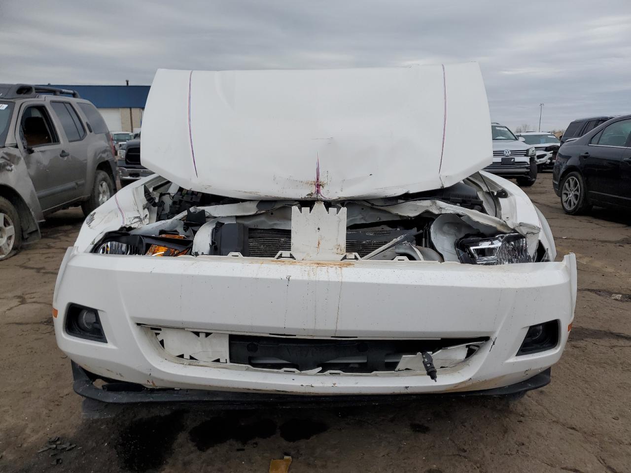 2010 Ford Mustang - Image 5