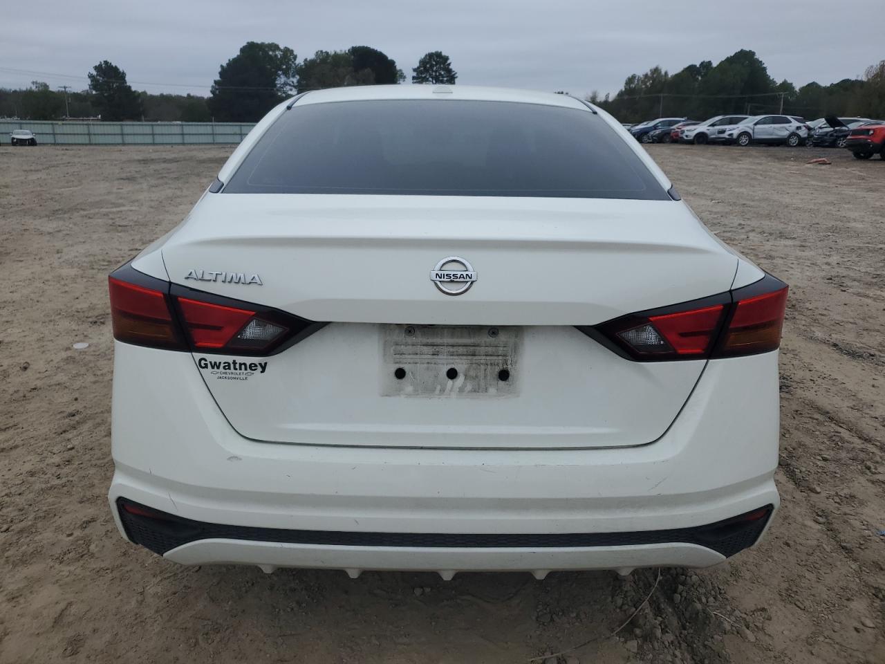 2020 Nissan Altima - Image 6