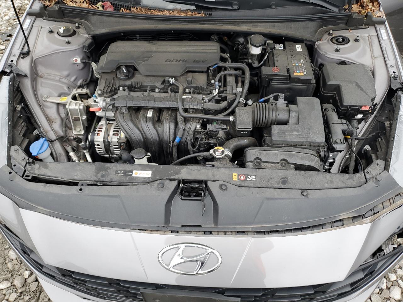 2023 Hyundai Elantra - Image 12