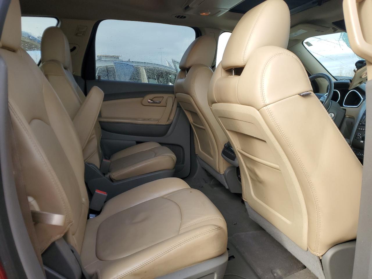 2012 Chevrolet Traverse - Image 11