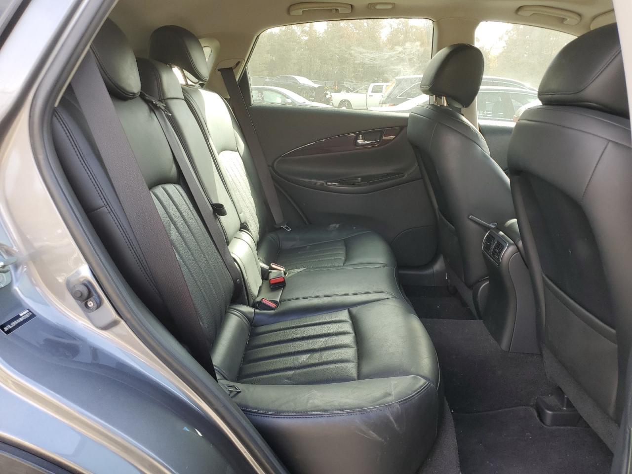 2017 Infiniti QX50 - Image 11