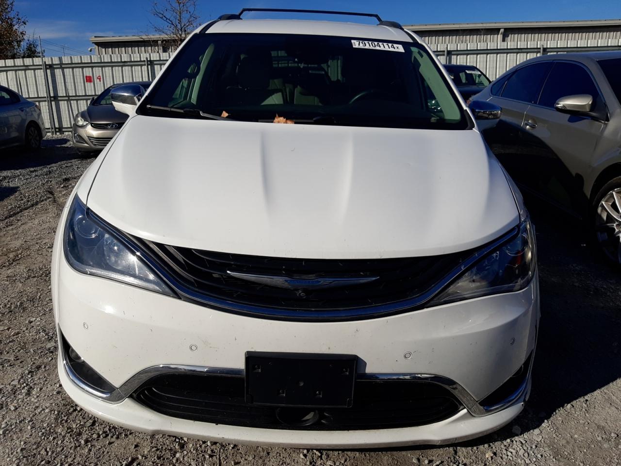 2018 Chrysler Pacifica - Image 5