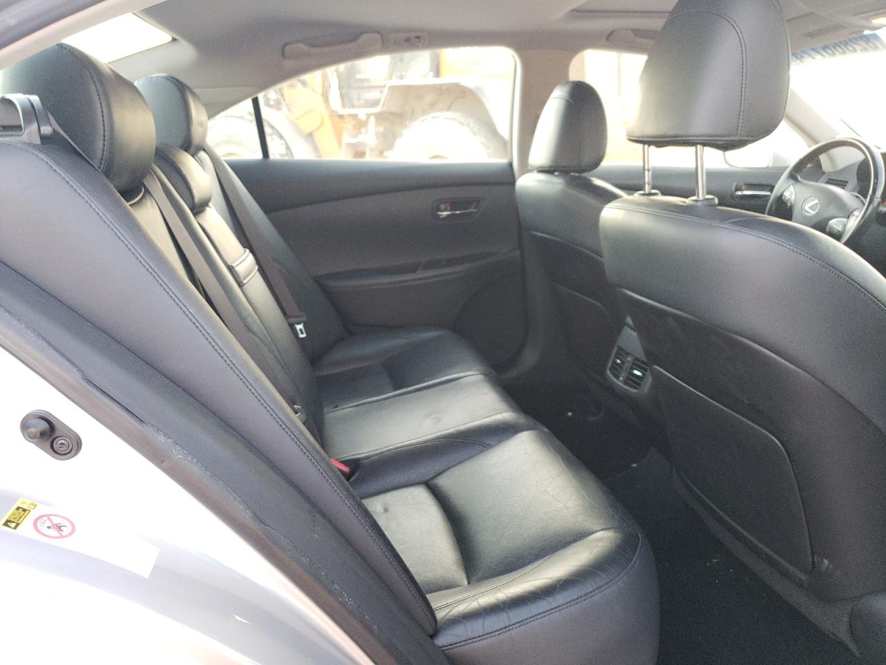 2012 Lexus ES - Image 10