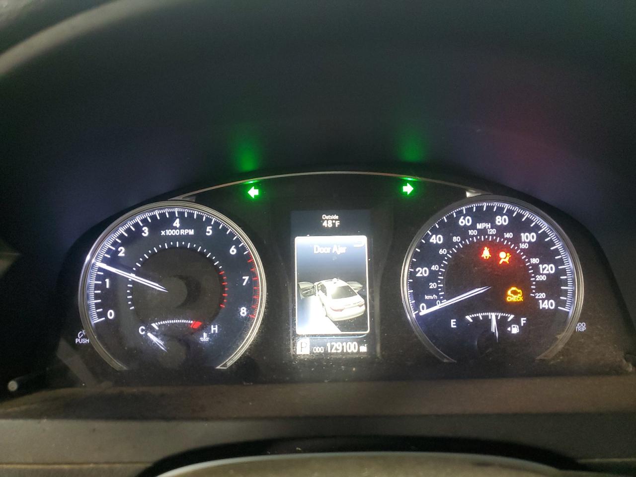 2016 Toyota Camry - Image 9