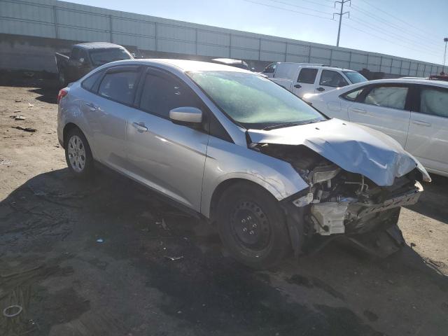 Sedans FORD FOCUS 2012 Silver