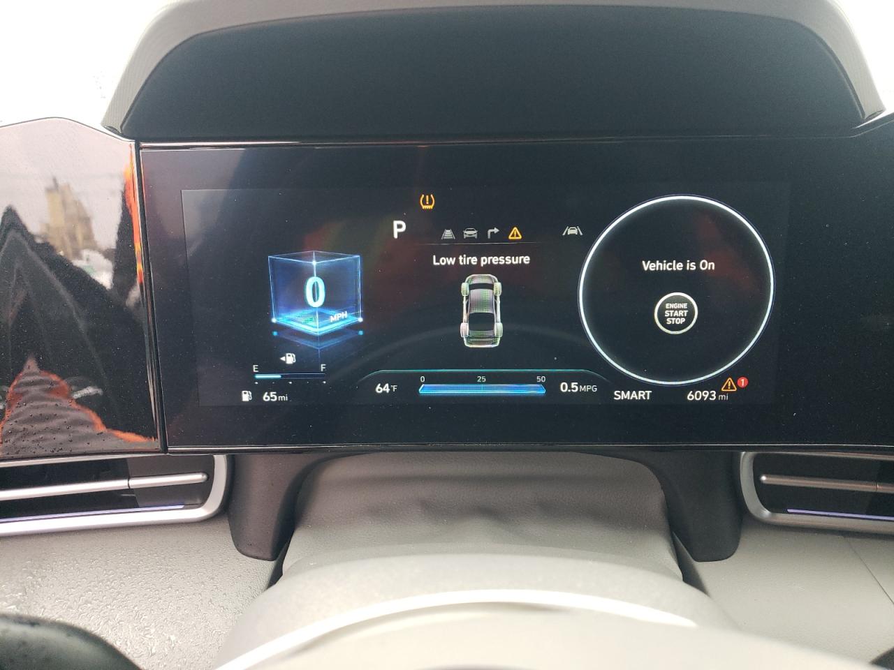 2024 Hyundai Elantra - Image 9