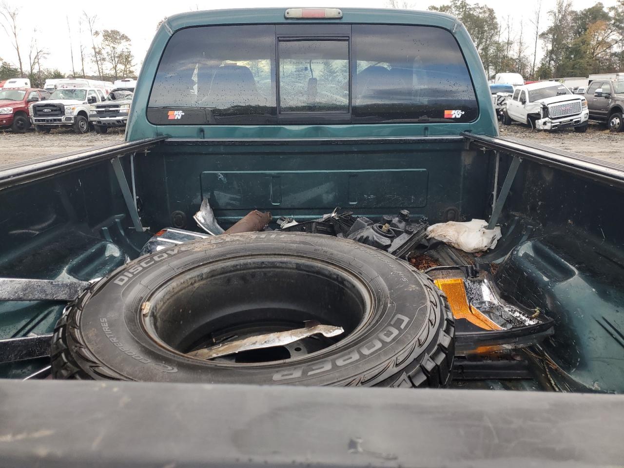 2008 Ford F250 - Image 10