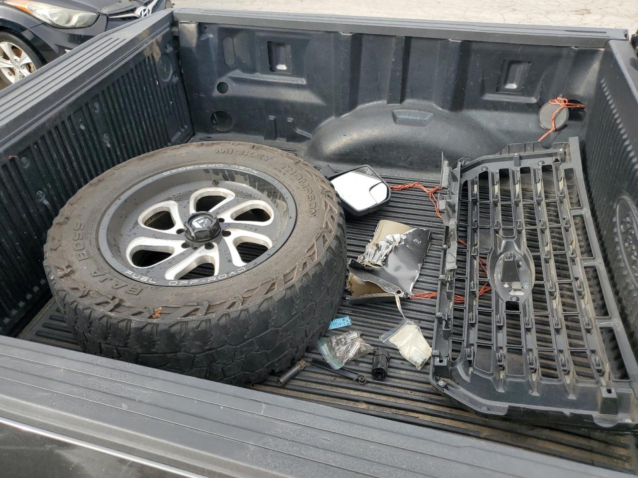 2017 Ford F-150 - Image 12