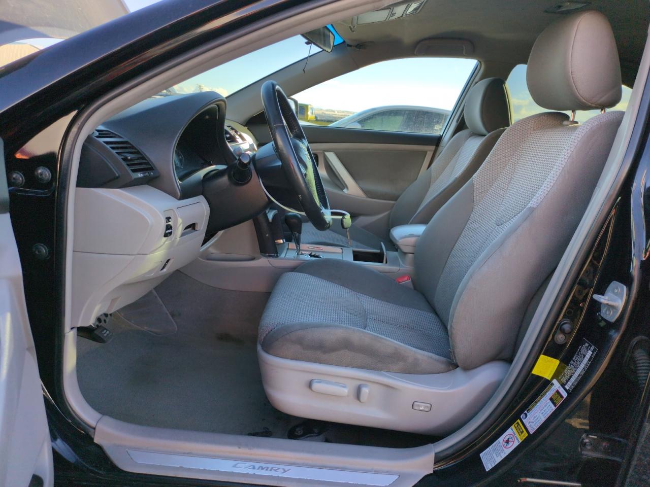 2011 Toyota Camry - Image 7
