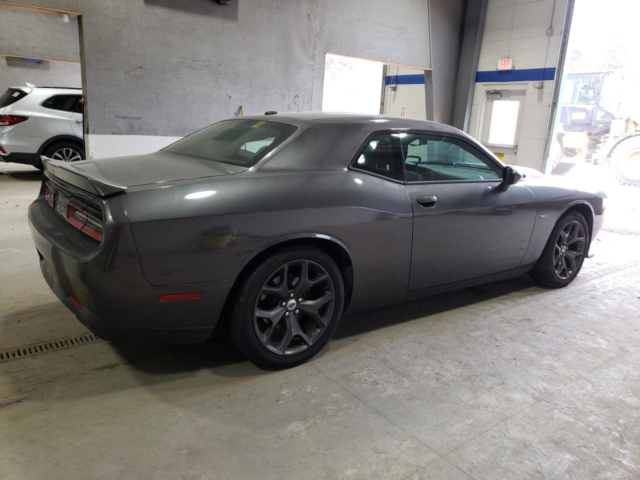2019 Dodge Challenger - Image 3
