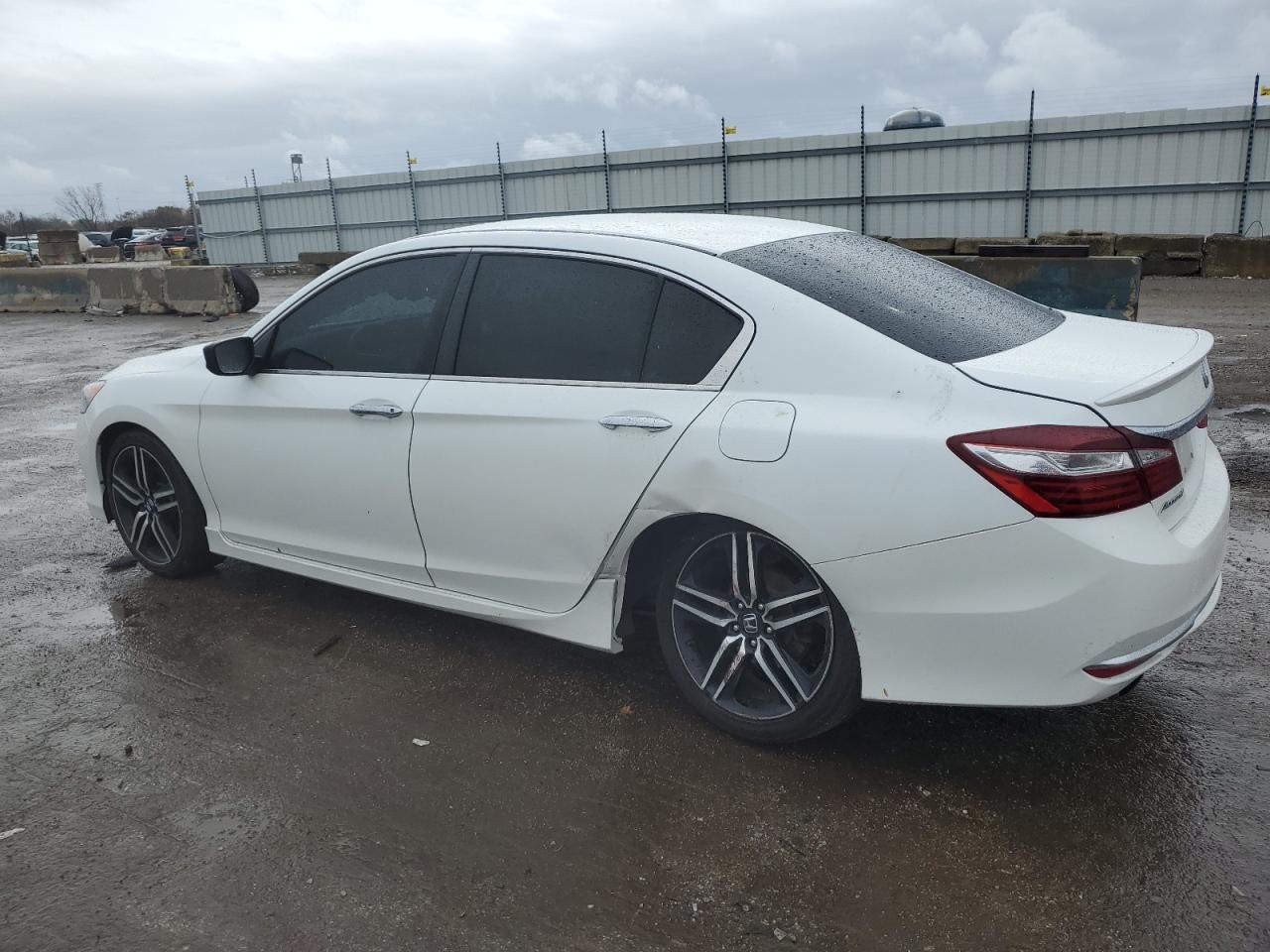 2017 Honda Accord - Image 2