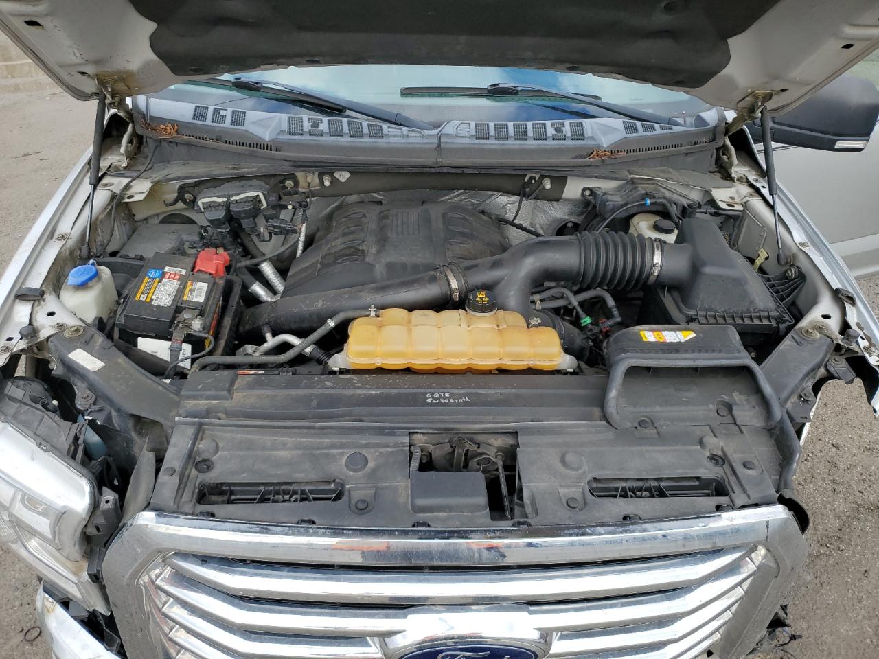 2015 Ford F-150 - Image 13