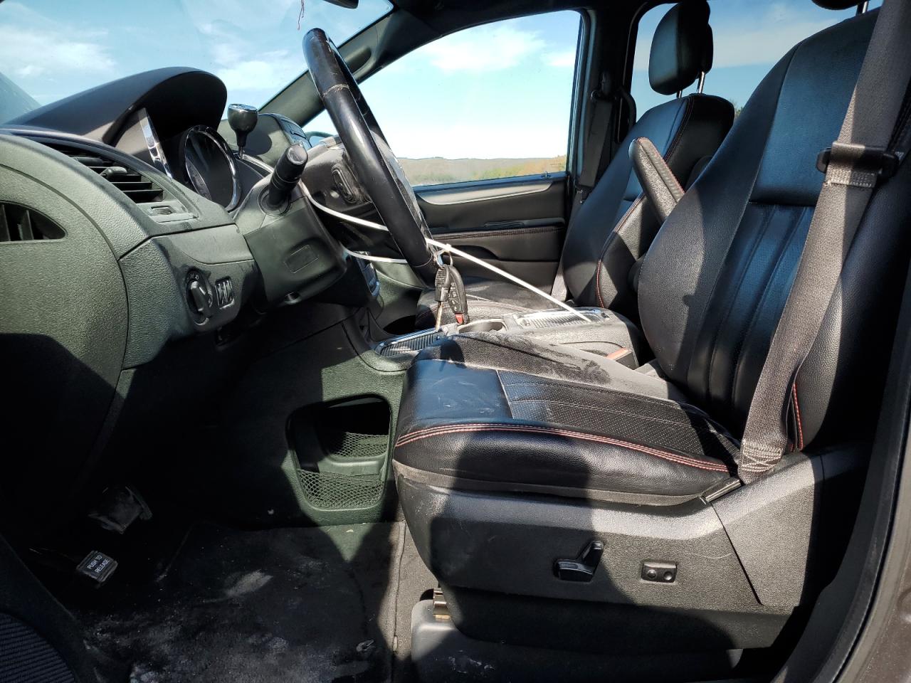 2019 Dodge Caravan - Image 7