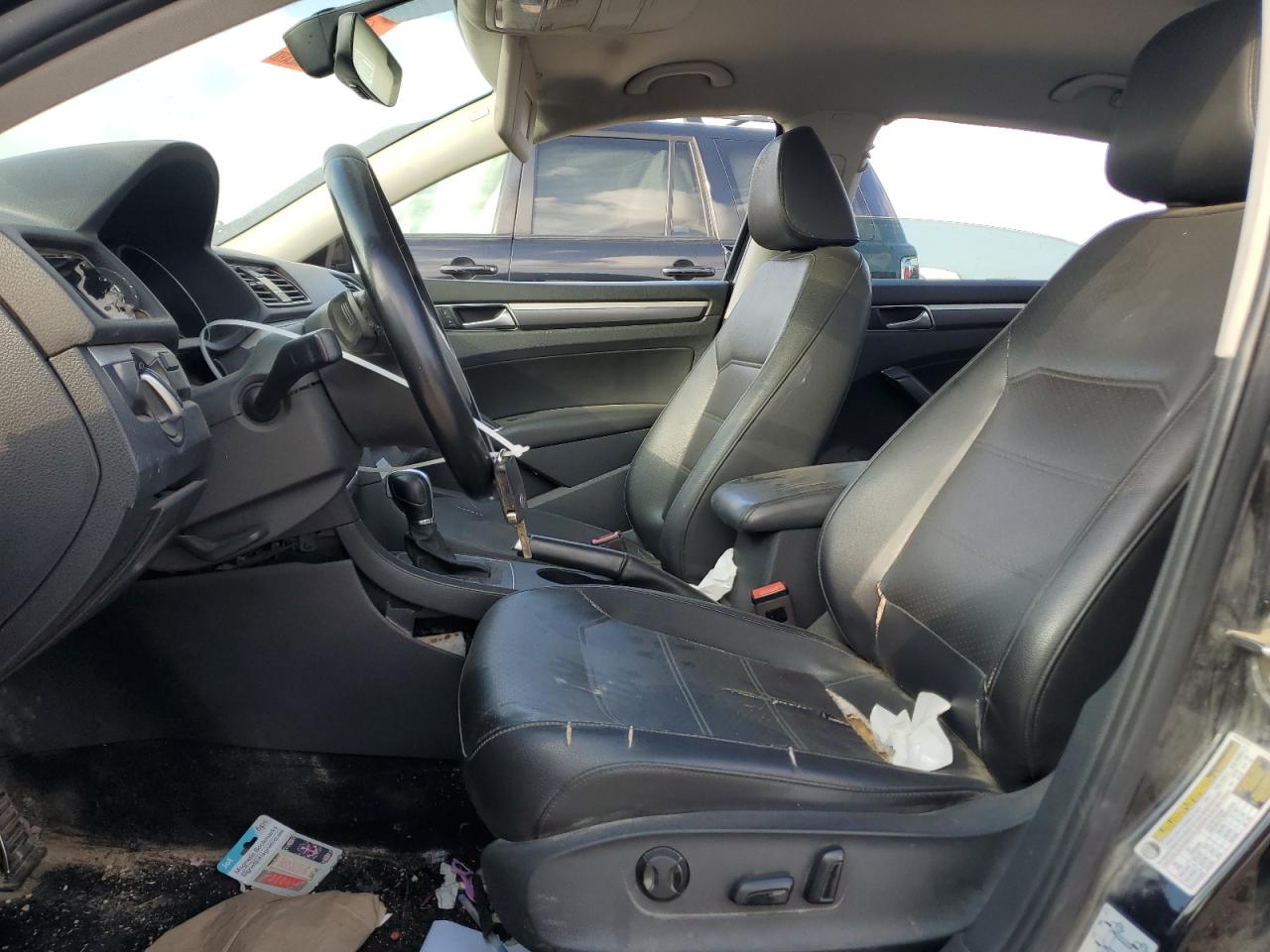 2018 Volkswagen Passat - Image 7
