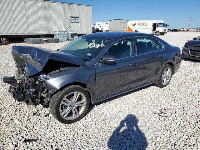 Sedans VOLKSWAGEN PASSAT 2014 Szary