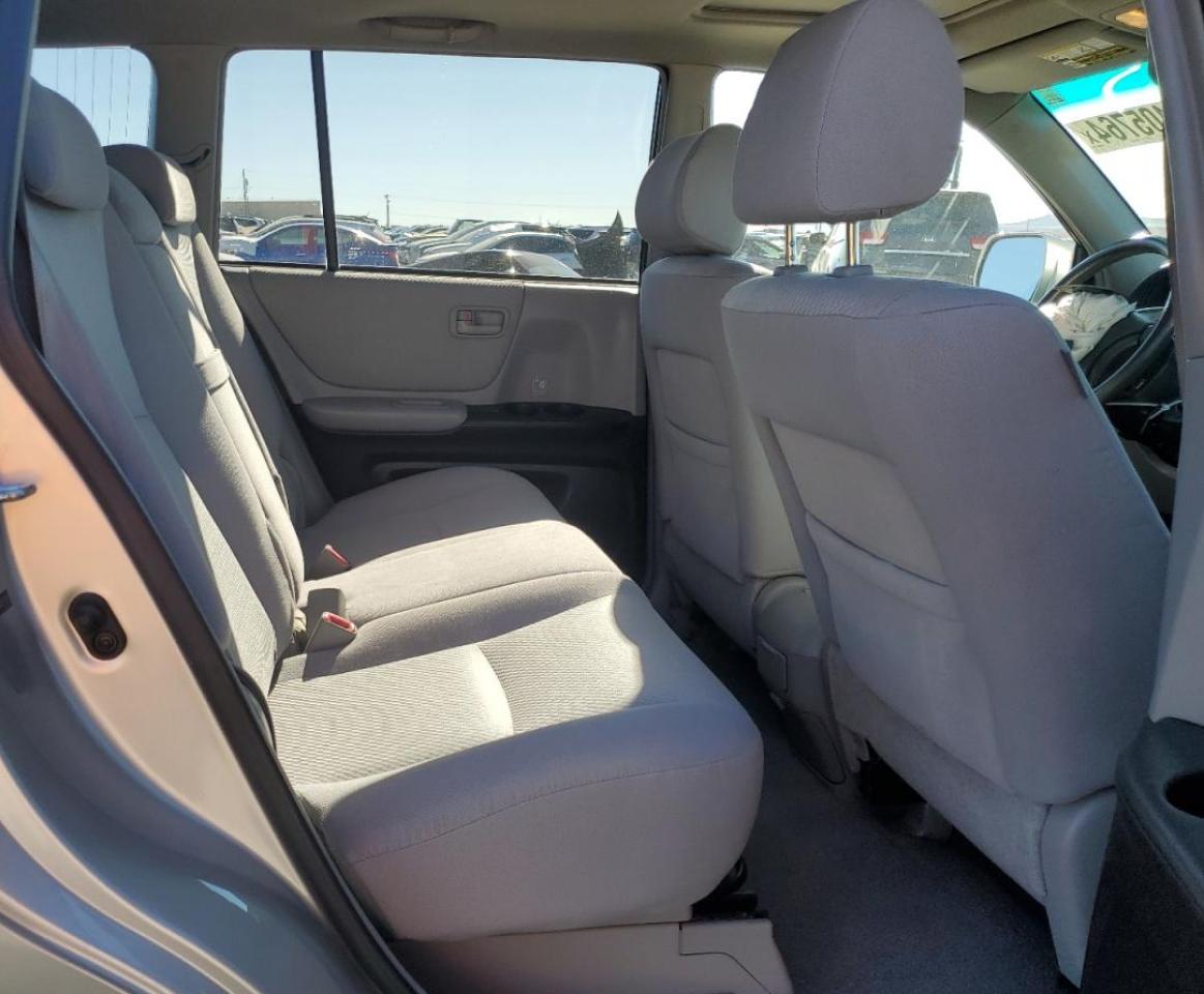 2006 Toyota Highlander - Image 11