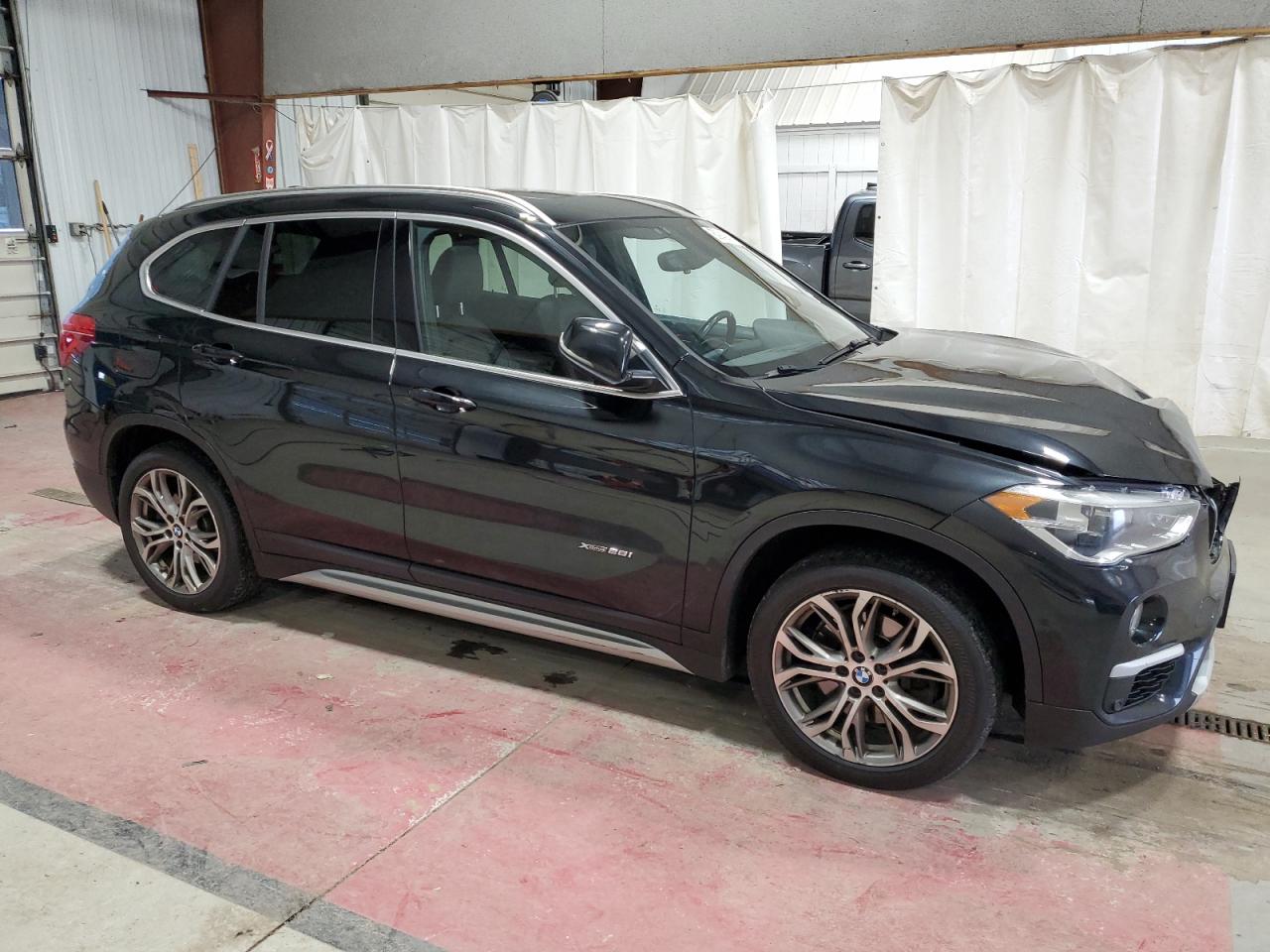 2017 BMW X1 - Image 4