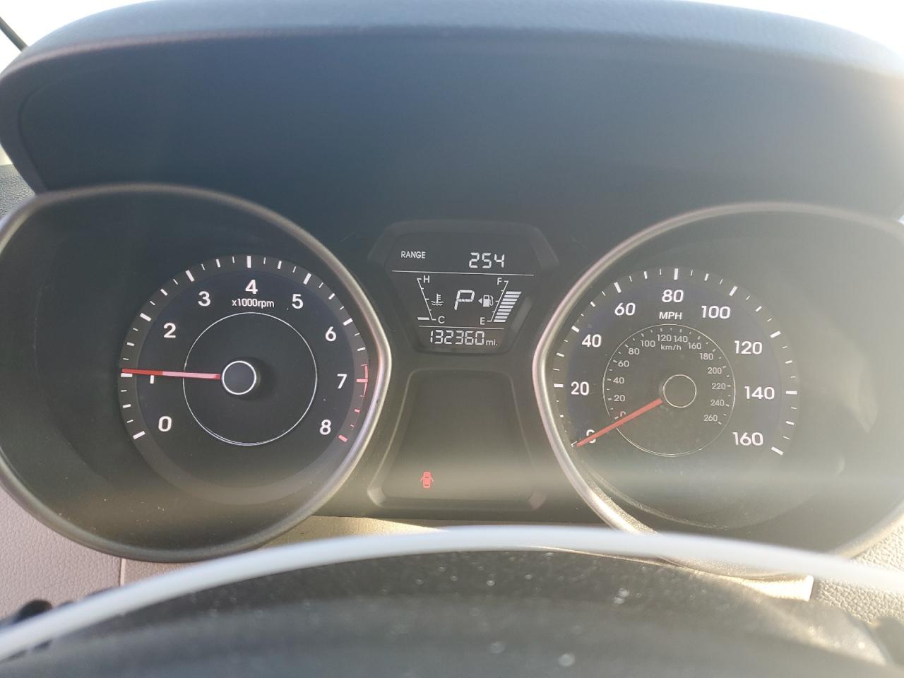 2014 Hyundai Elantra - Image 9