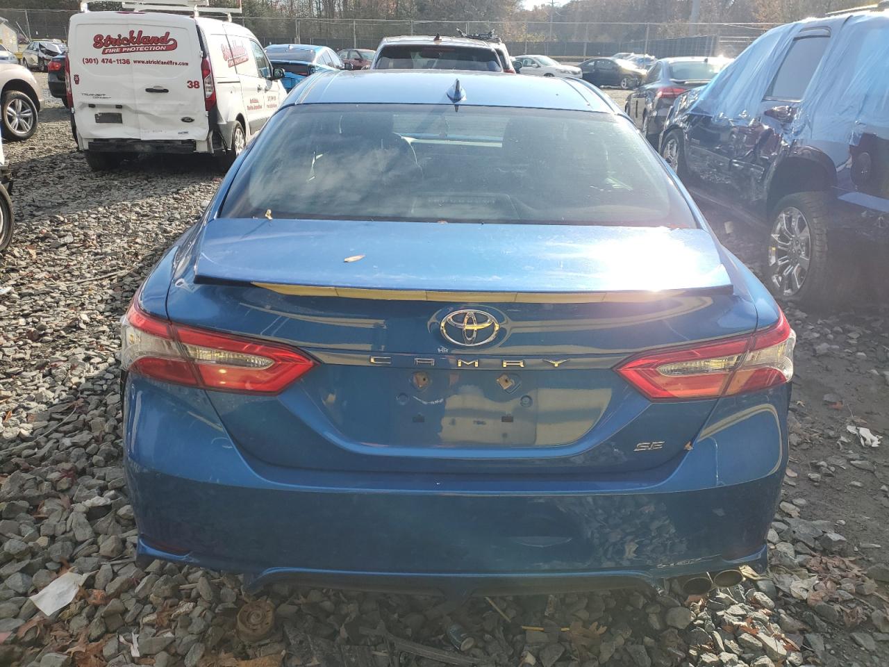 2019 Toyota Camry L VIN: 4T1B11HK5KU215821 Lot: 81883574