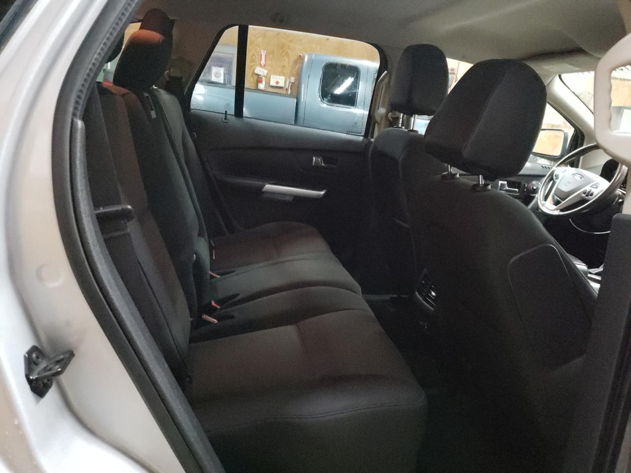 2011 Ford Edge - Image 11