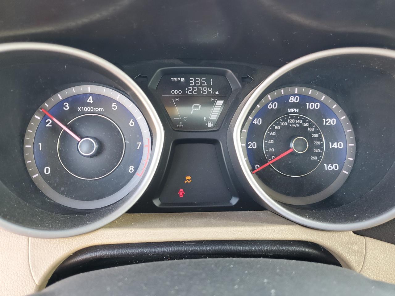 2013 Hyundai Elantra - Image 9