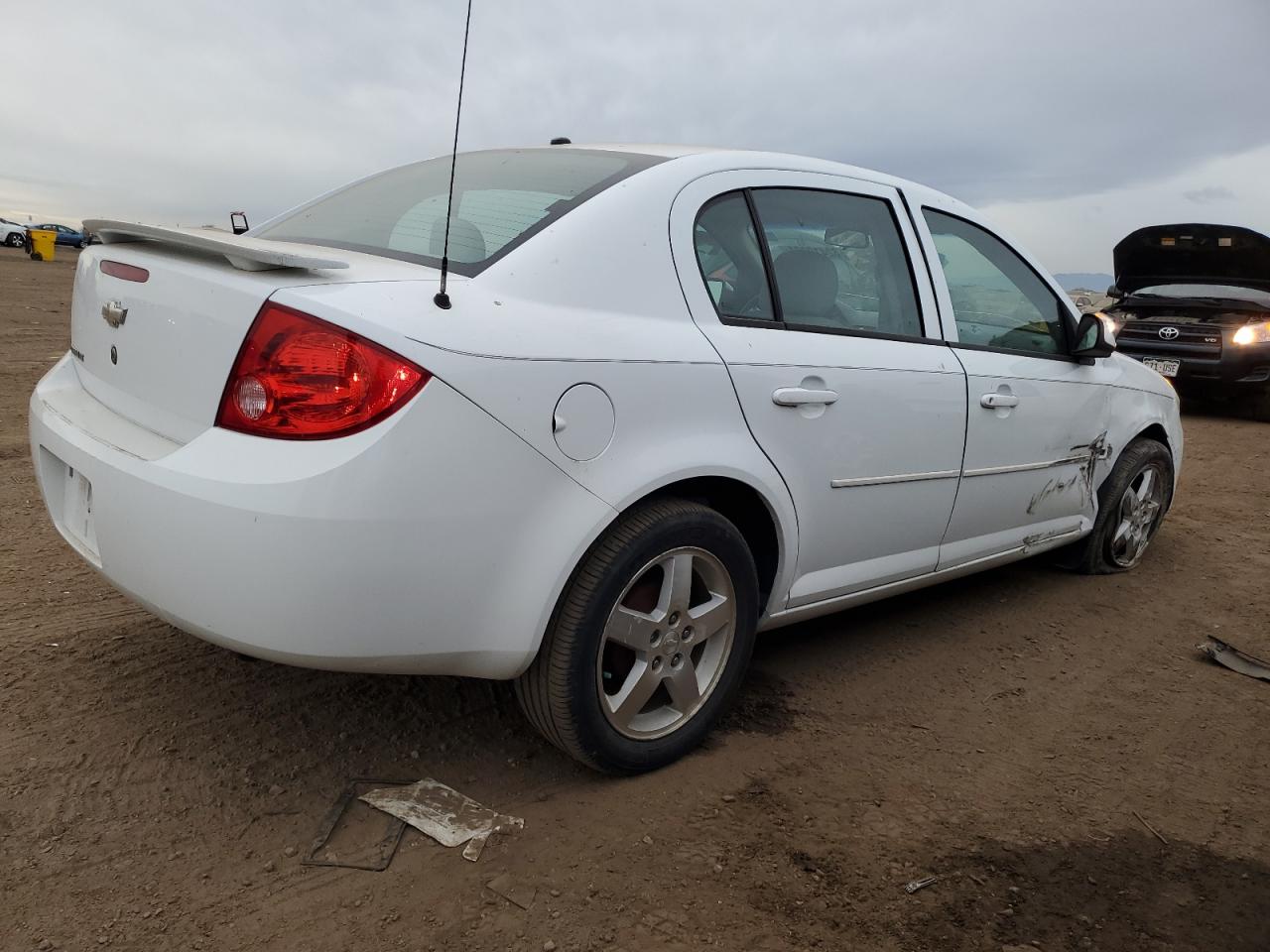 2007 Chevrolet Cobalt - Image 3