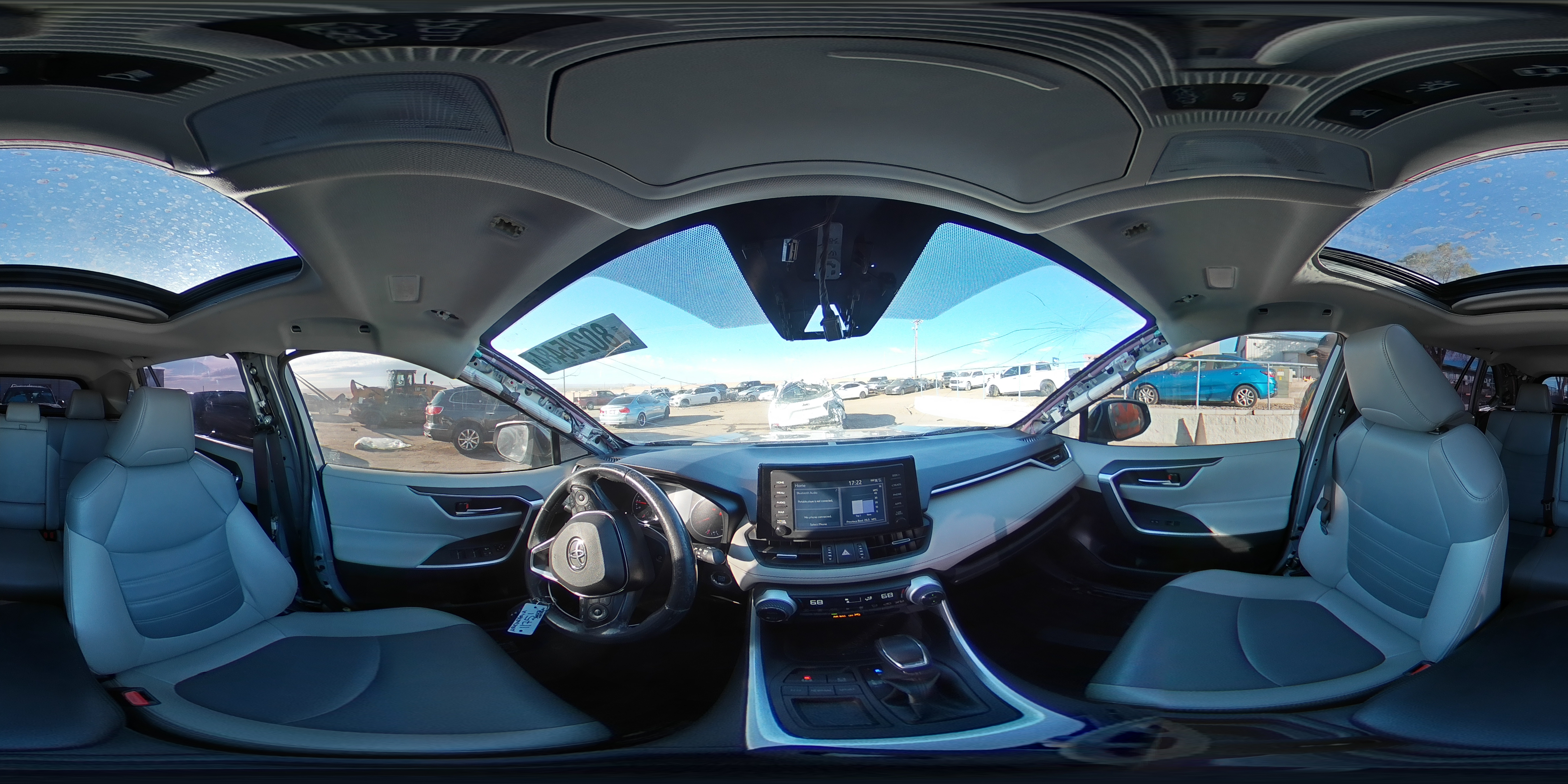 2019 Toyota RAV 4 - Image 16