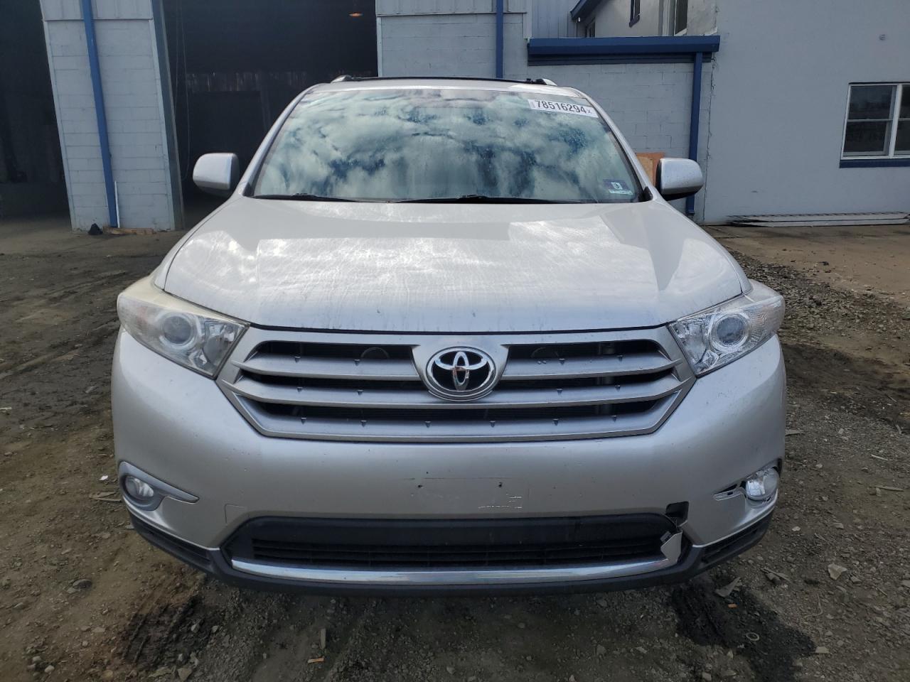 VIN 5TDBK3EH2DS218253 2013 TOYOTA HIGHLANDER no.5