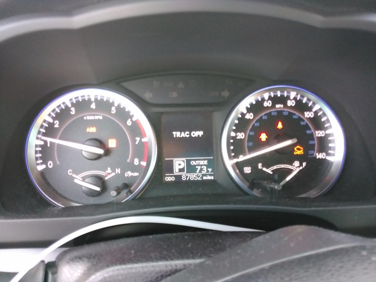 2015 Toyota Highlander - Image 9