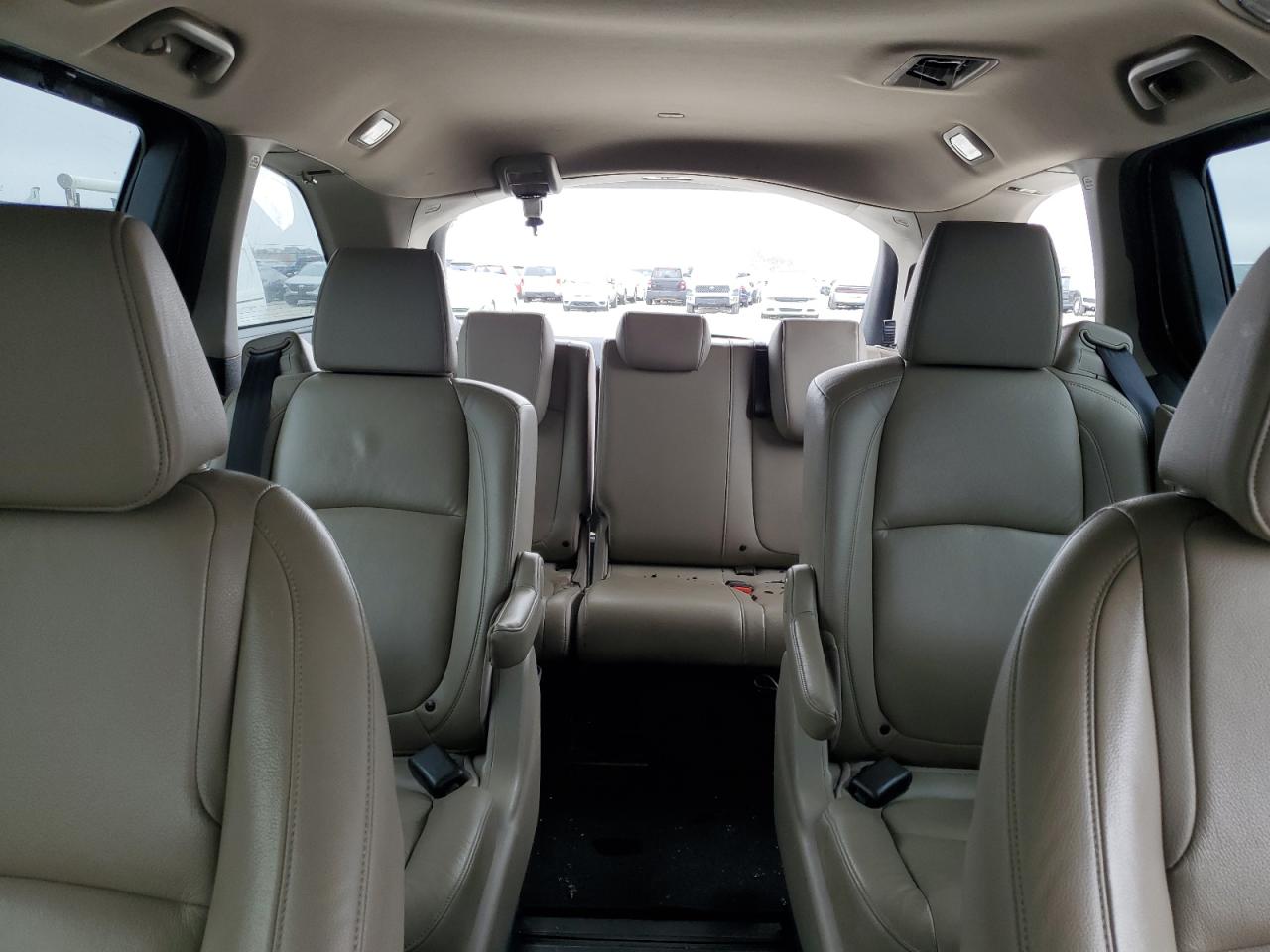 2018 Honda Odyssey - Image 10