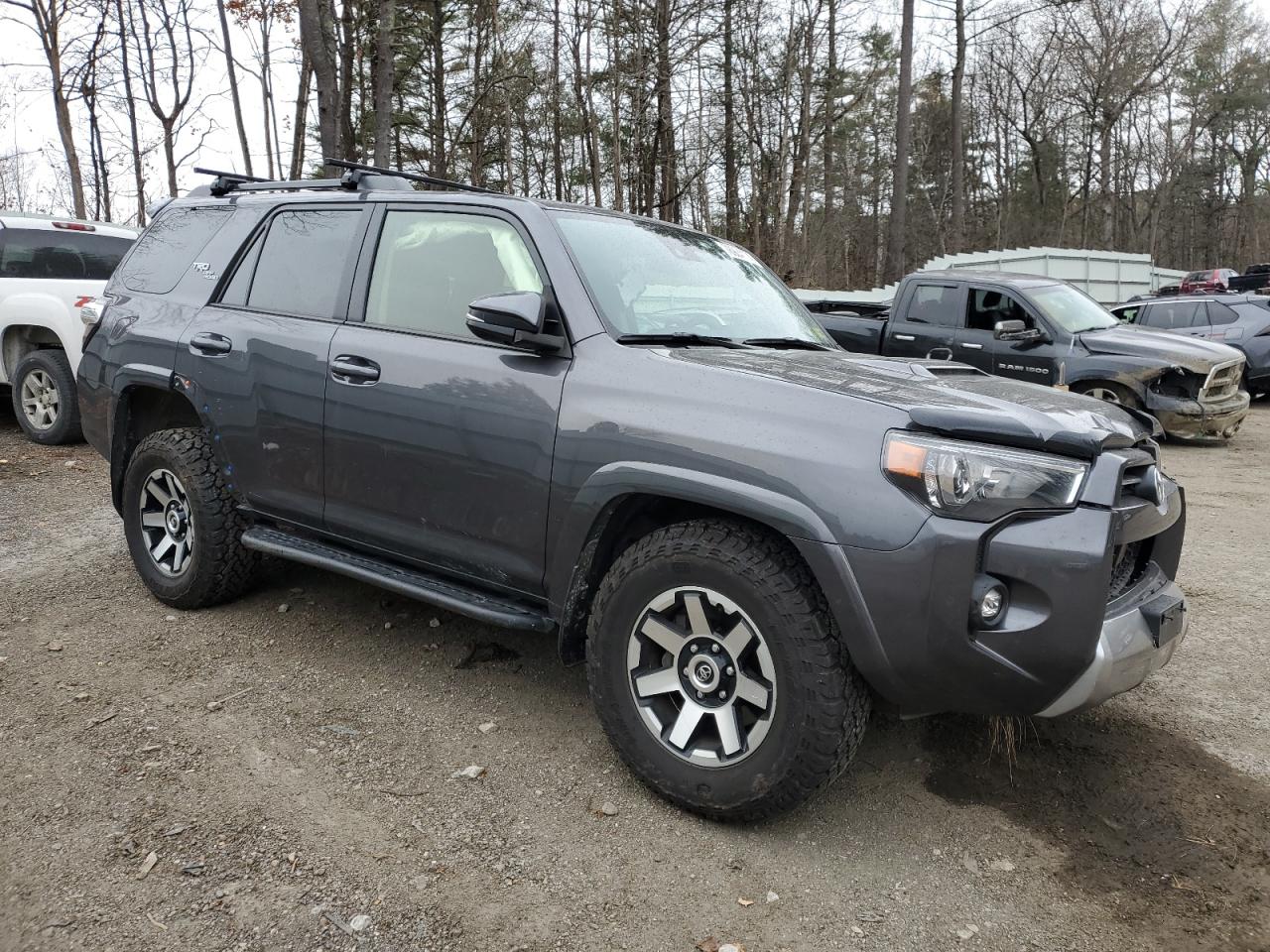 VIN JTERU5JR8P6176030 2023 TOYOTA 4RUNNER SE no.4