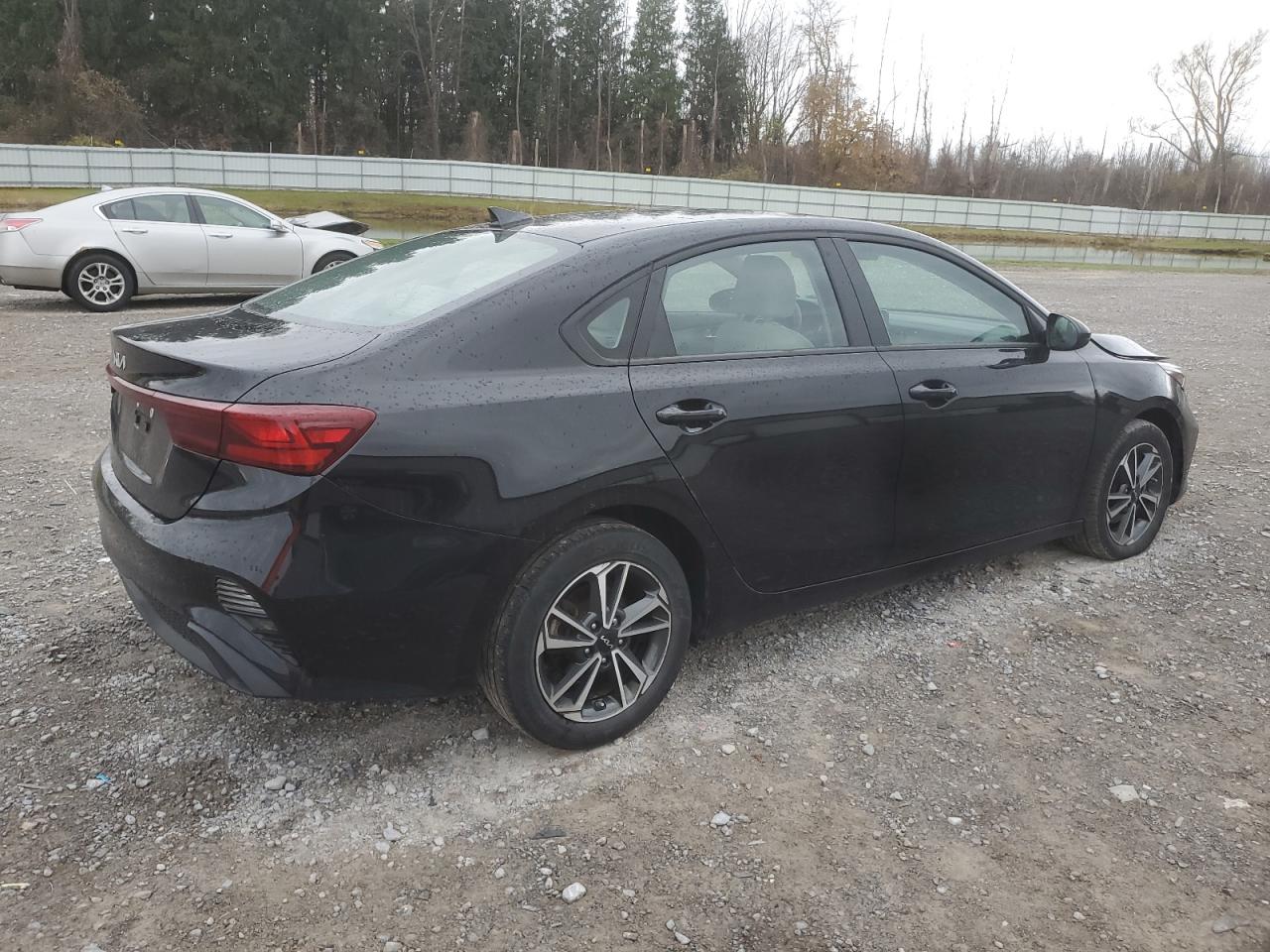2022 Kia Forte - Image 3