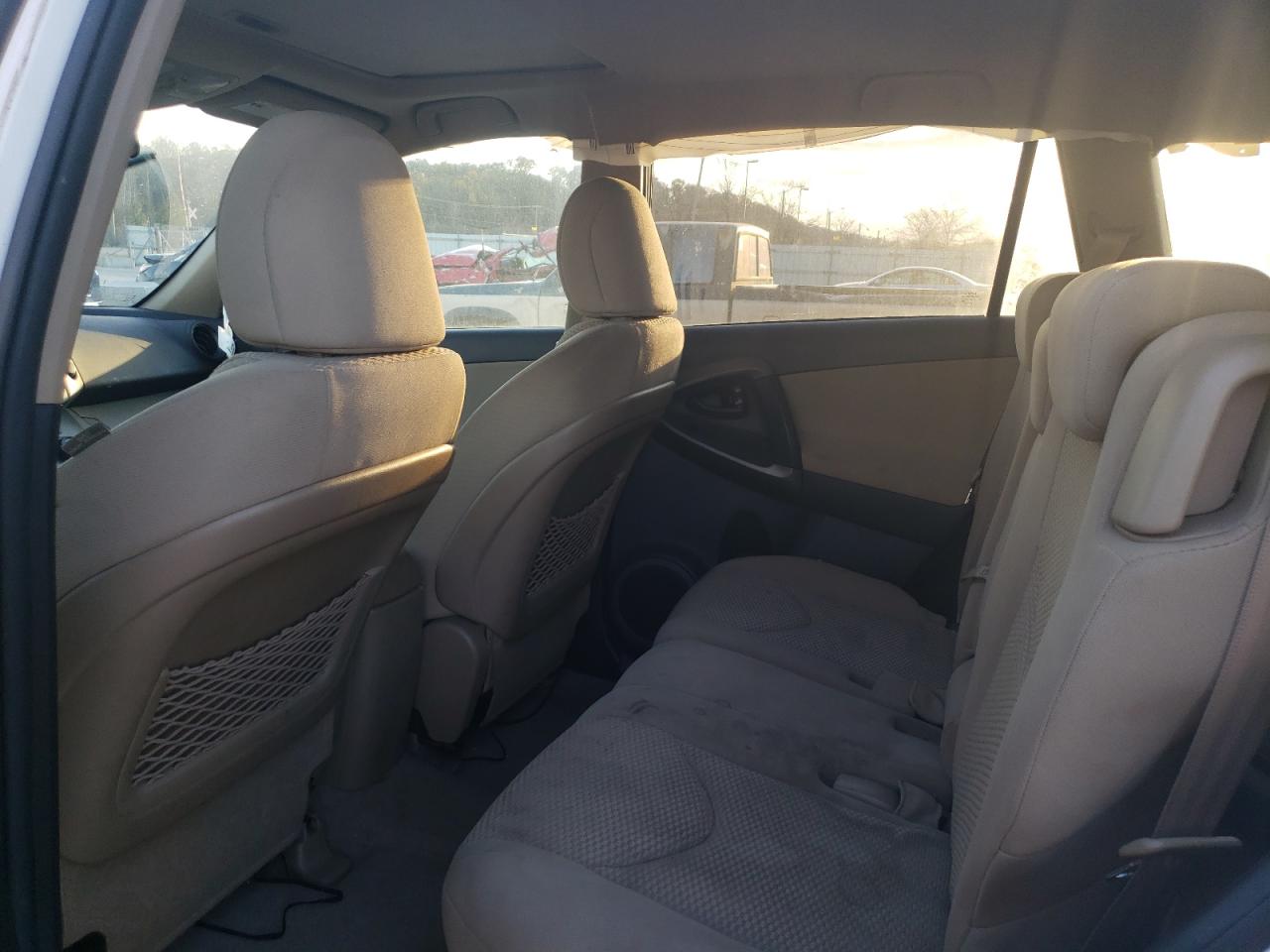 2011 Toyota RAV 4 - Image 11